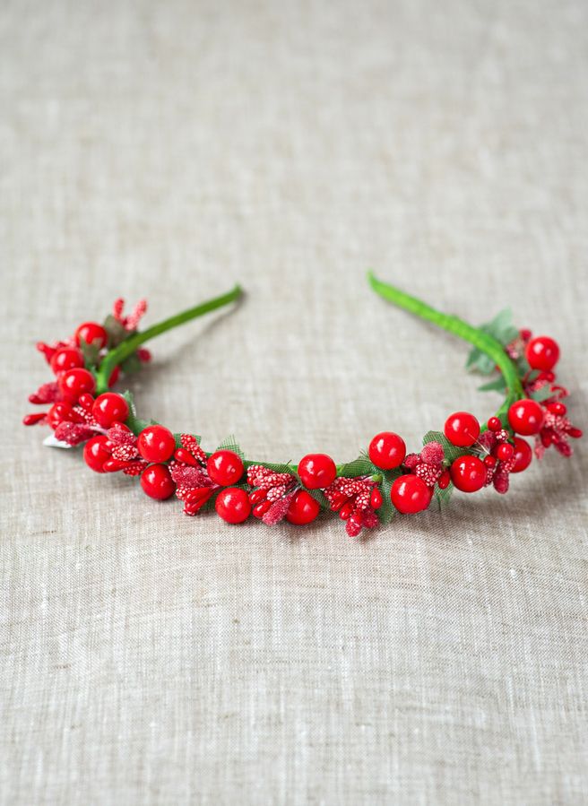 Wreath in Red Color, Guelder
