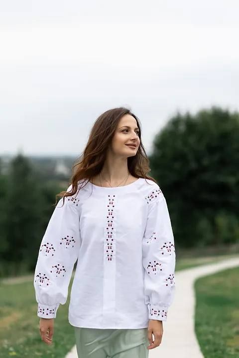 Women's white embroidered shirt with colored ornaments, S