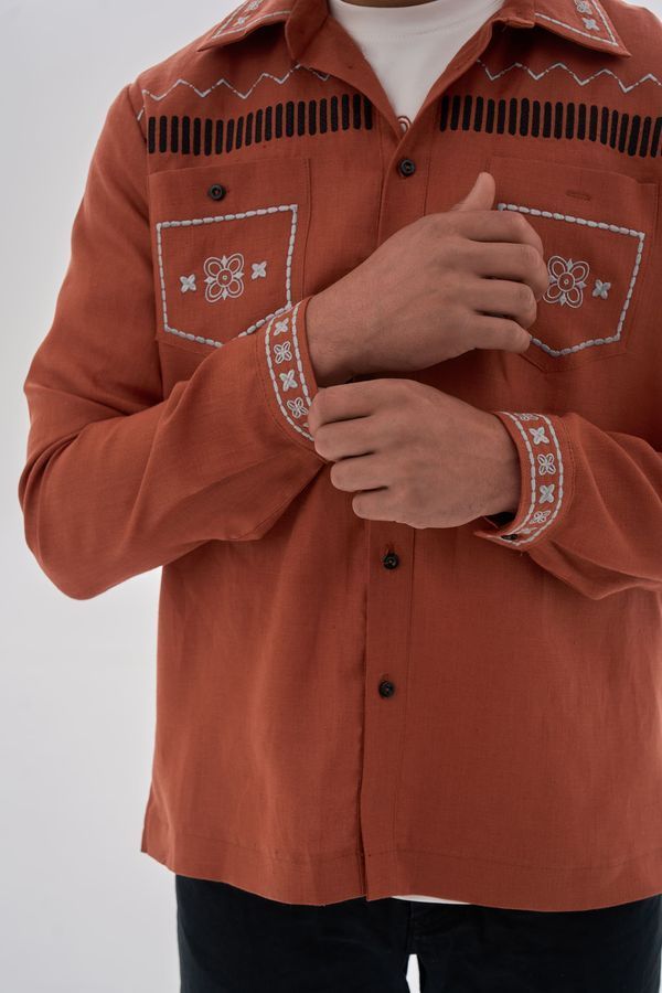 Men's brown embroidered shirt 'Dereviy 2', S