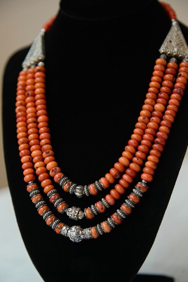 Handmade necklace, vintage coral