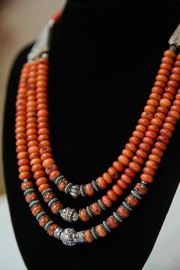 Handmade necklace, vintage coral