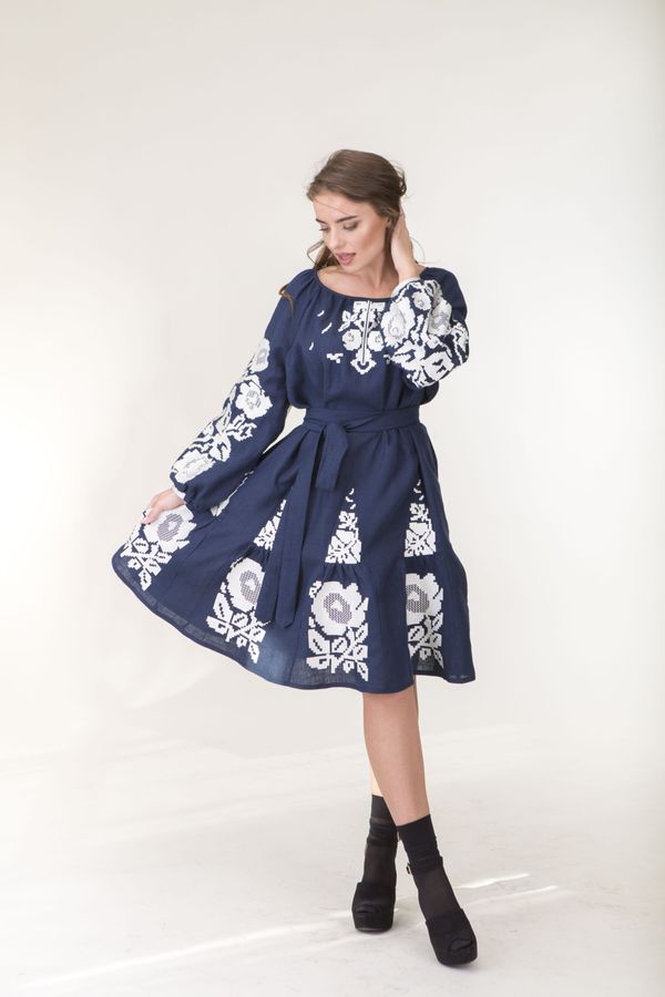 Dark-blue Linen Embroidered Dress with White Flowers (Defect), L