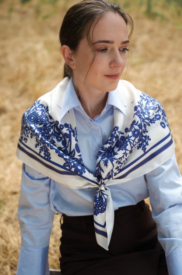 Silk scarf &ldquo;Healing&rdquo;