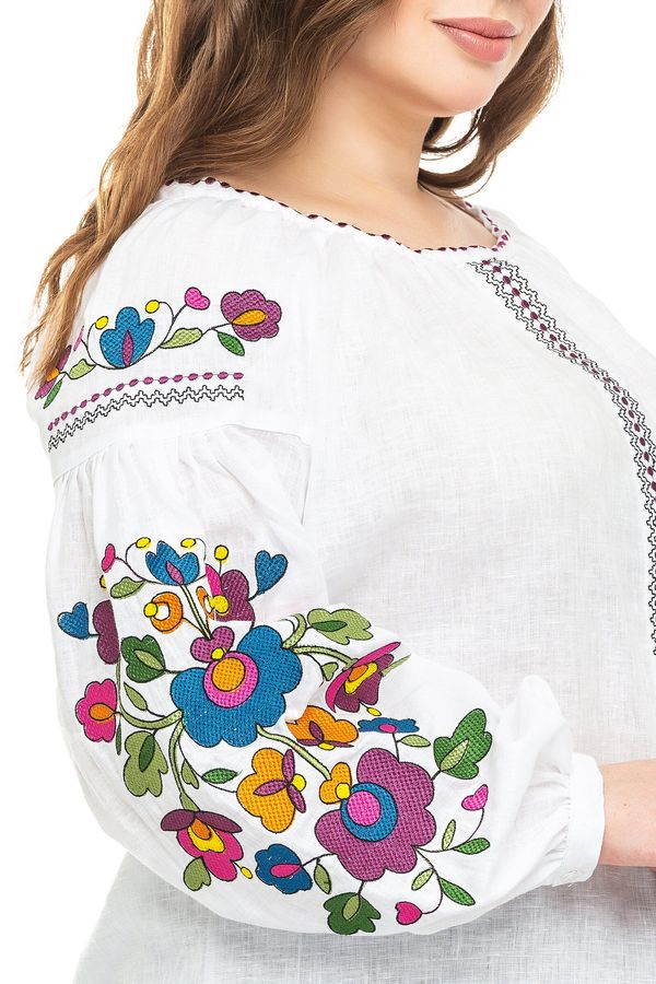 Women's Embroidered Shirt with Coloured Flowers, S