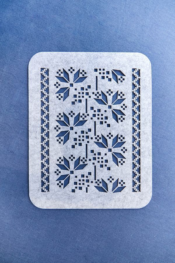 &ldquo;Kalyna&rdquo; Tableware Set, serves 4