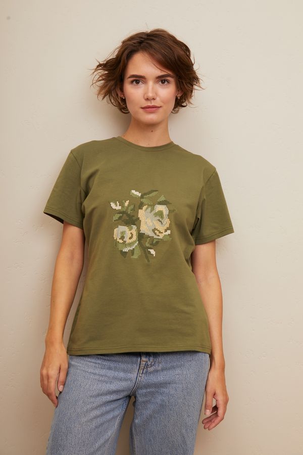Women's khaki t-shirt with a rose in pixels, L