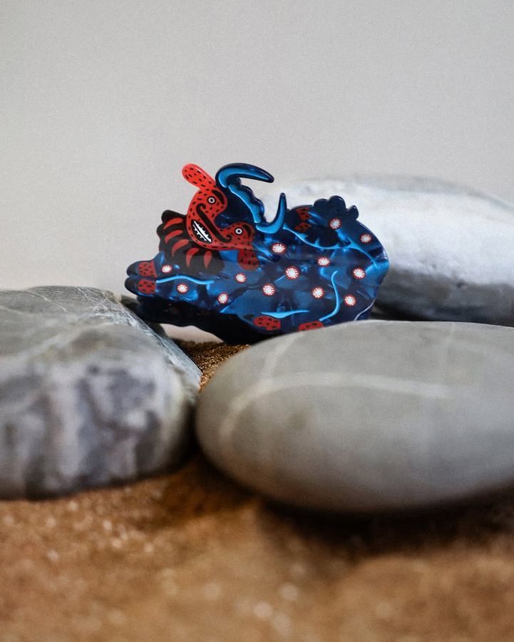 &ldquo;Blue Bull&rdquo; Hair Clip