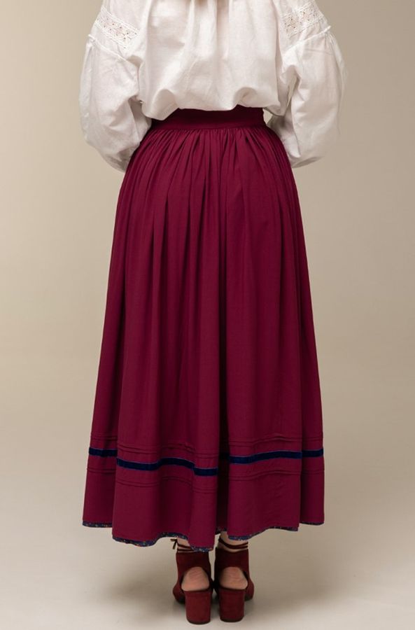 Cherry-colored skirt with blue ribbon, M/L