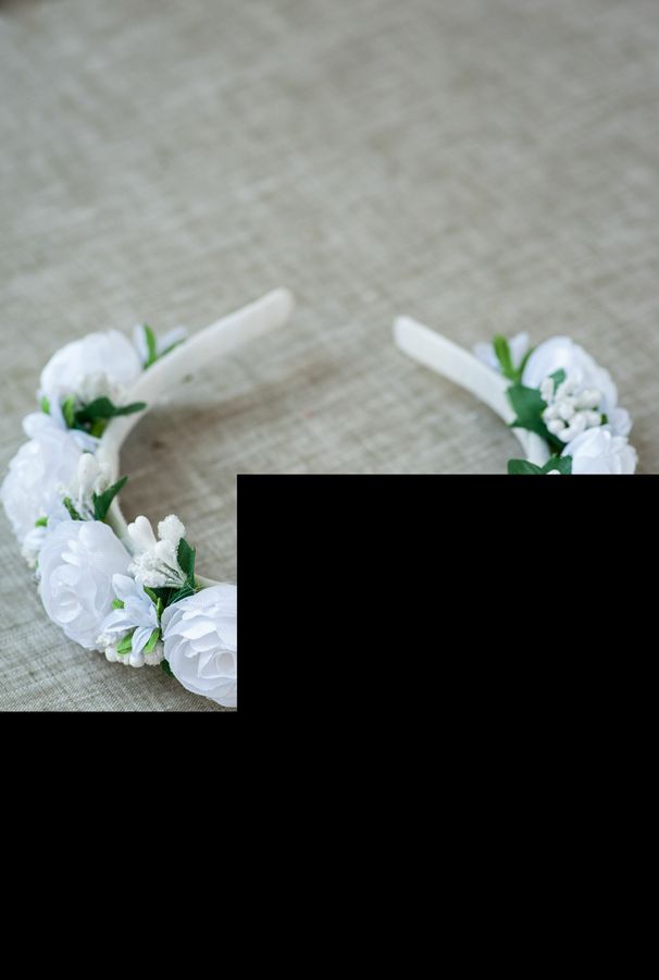 Delicate Flower Crown in White Color