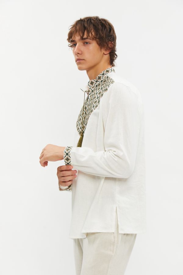 Men's milk-coloured shirt with green embroidery, XL