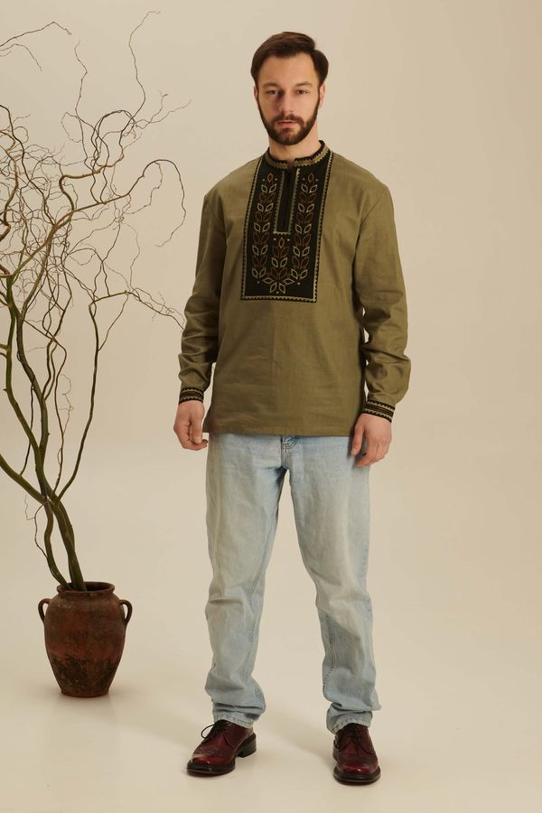 Men's khaki embroidered shirt, 52