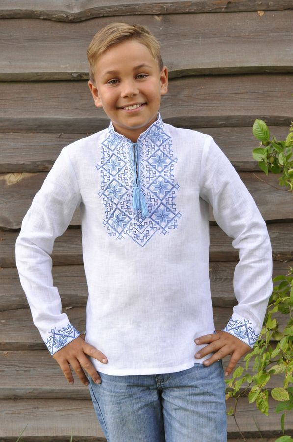 Вишиванка для хлопчика білий льон з блакитною вишивкою, 110