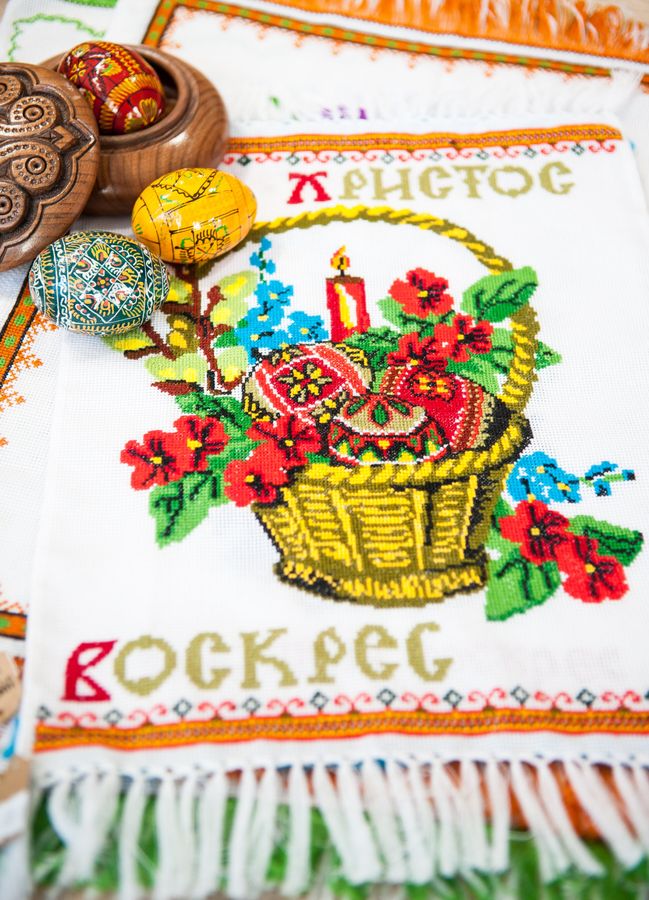 Small Ukrainian Hand Embroidered Easter Towel, Rushnyk