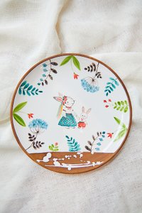 Ceramic plate with painted bunnies (handmade)