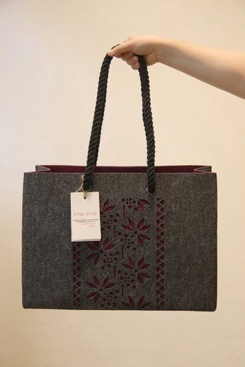 &lsquo;Kalyna&rsquo; tote bag, Size M