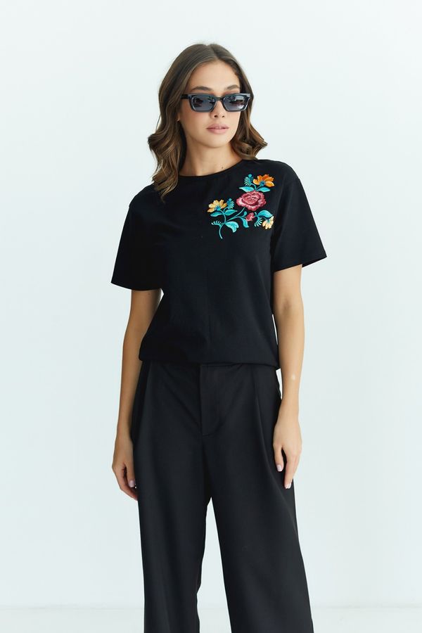 Women's Black T-Shirt with Coloured Flowers, XS
